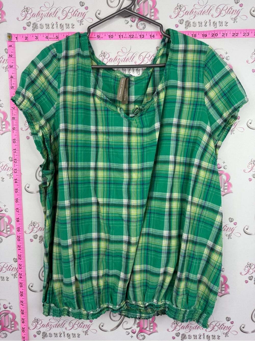 Penningtons tshirt top Green Plaid Short-Sleeve Blouse